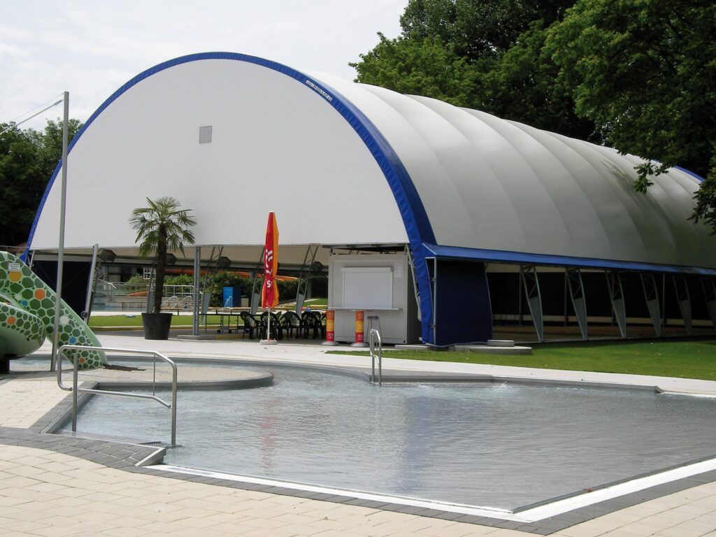 Modular - Freizeithallen - Schwimmbeckenüberdachung - Außenansicht