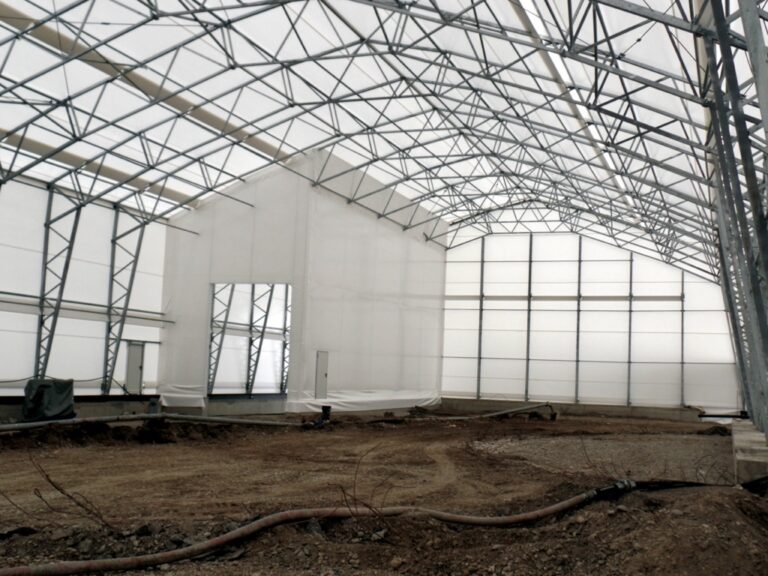 modular-recycling-bodensanierung-giebelhalle-marti-infra-ag-innenansicht-stirnseite.jpg
