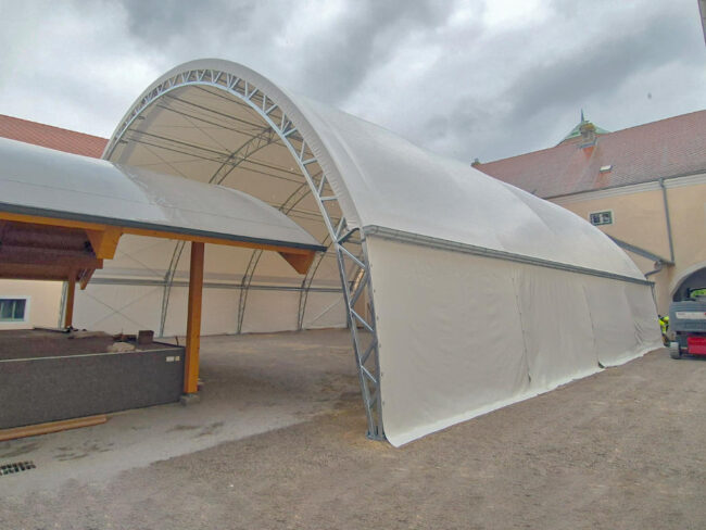 Modular Bogenhalle von der Seite