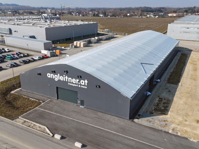 Modular Giebelhalle von vorne